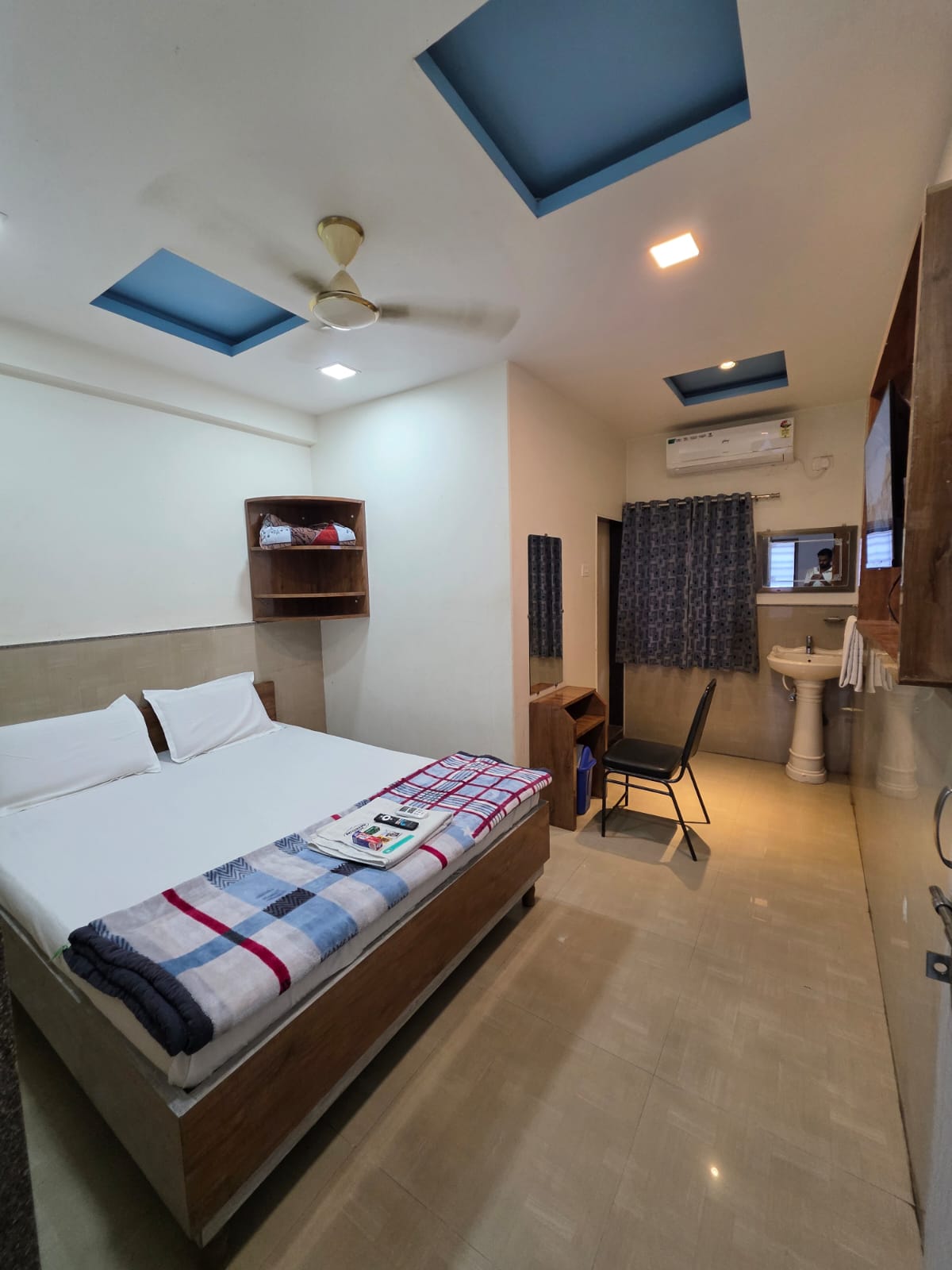 Standard Room photo 2